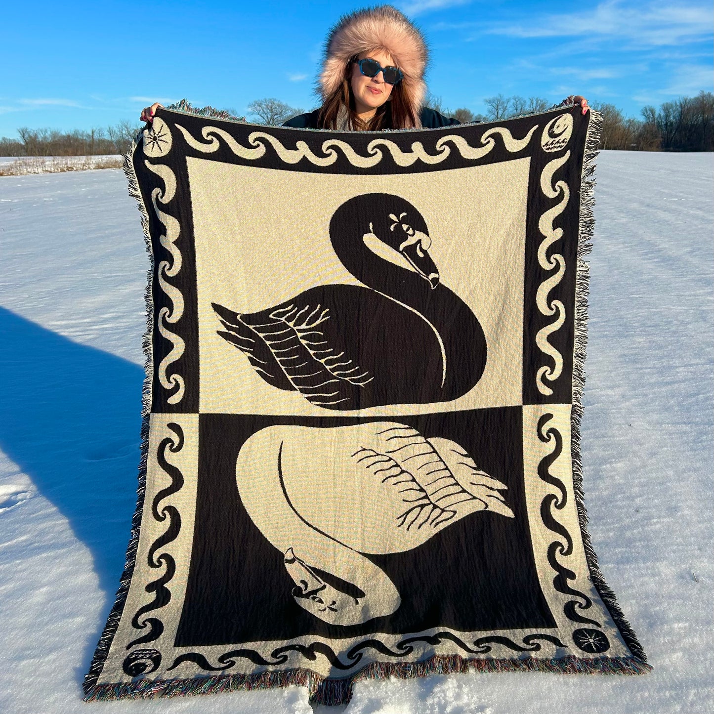 Kyknos Swan Blanket