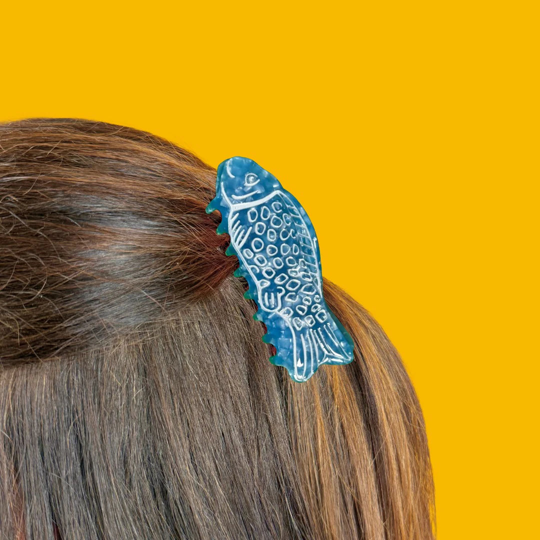 Sweetish Fish Hair Claw Blue Raspberry